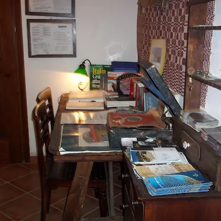 Bed & Breakfast Sa Muredda 3*