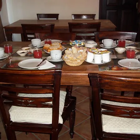 Bed & Breakfast Sa Muredda 3*